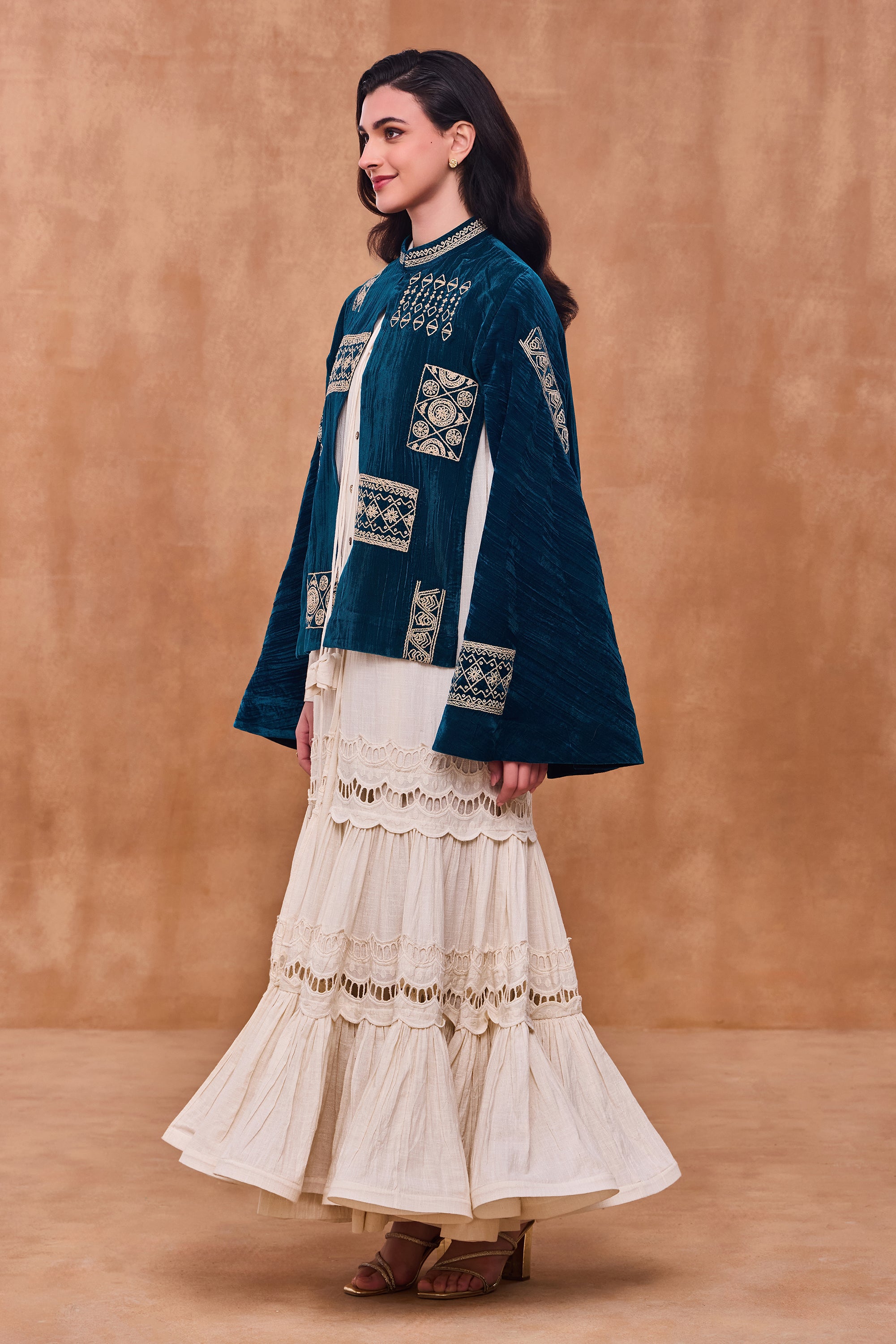 Feslena Embroidered Cape