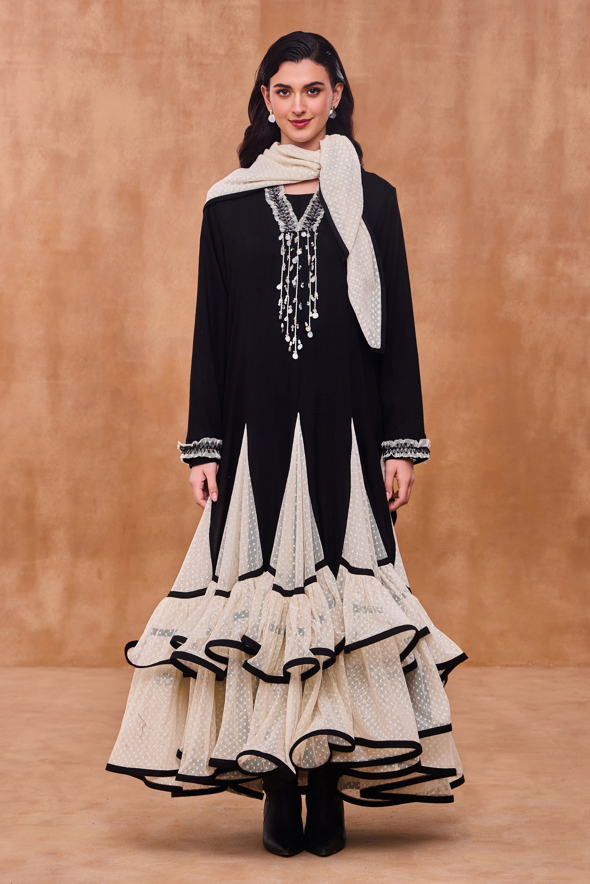 Zunella Embellished Jalabiya