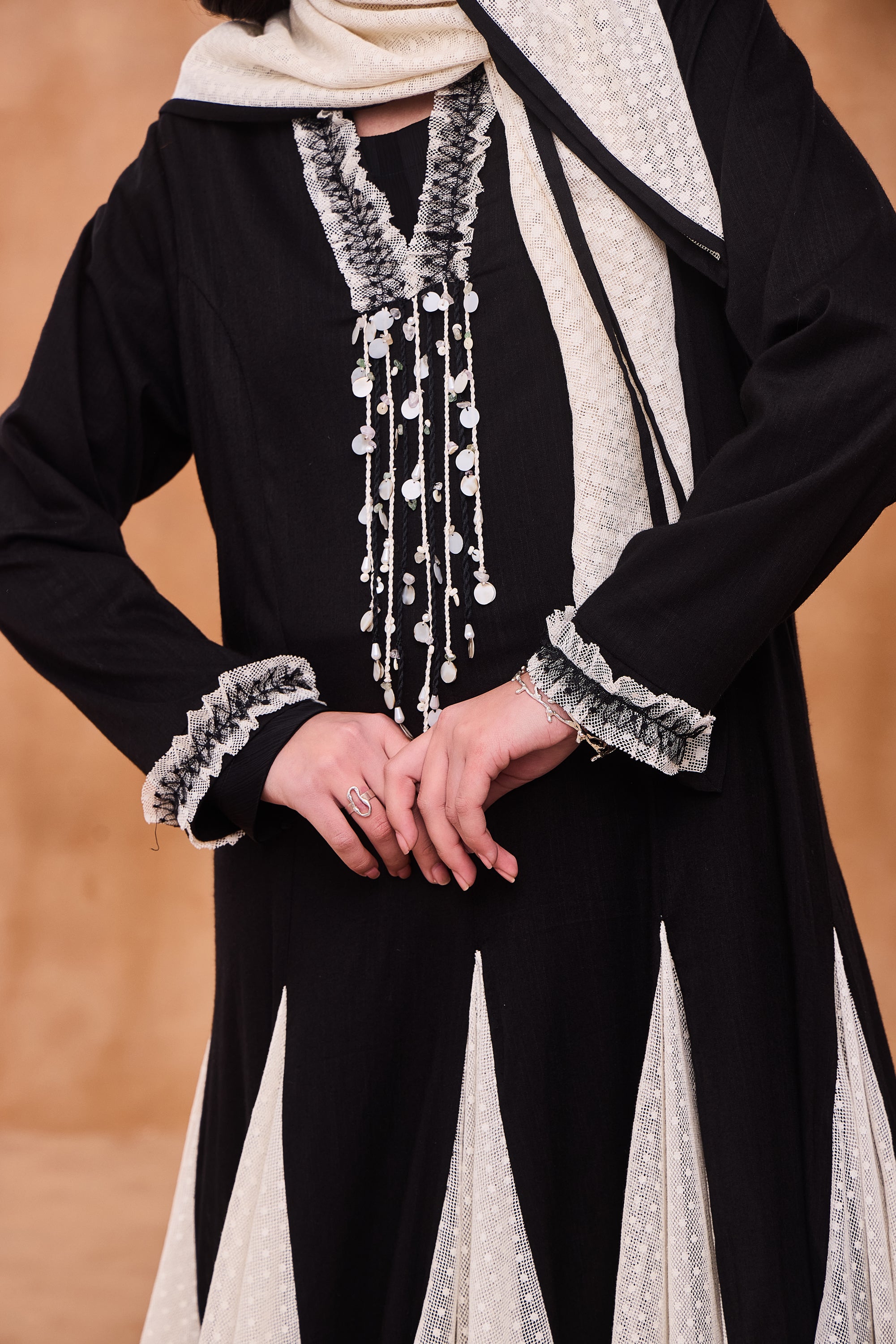 Zunella Embellished Jalabiya