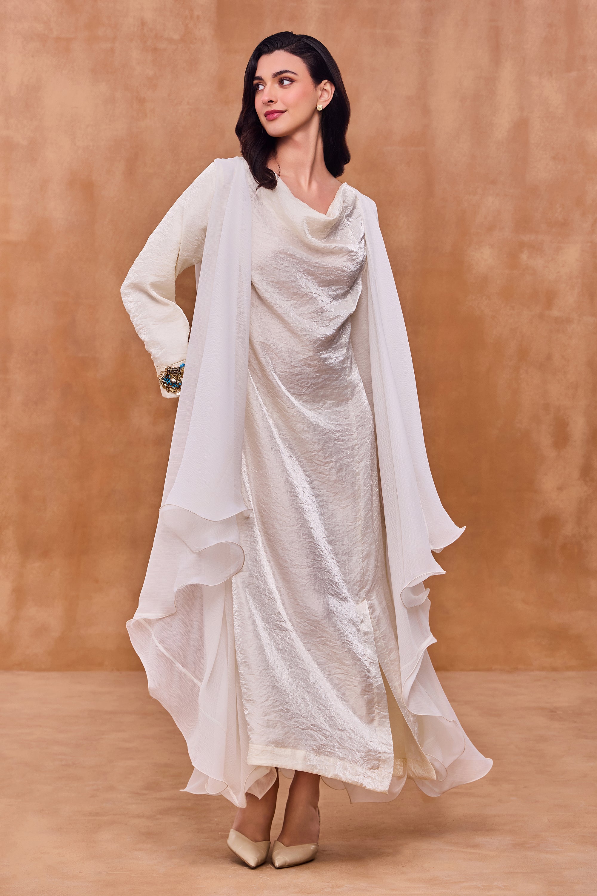 Claudiana Embellished Jalabiya