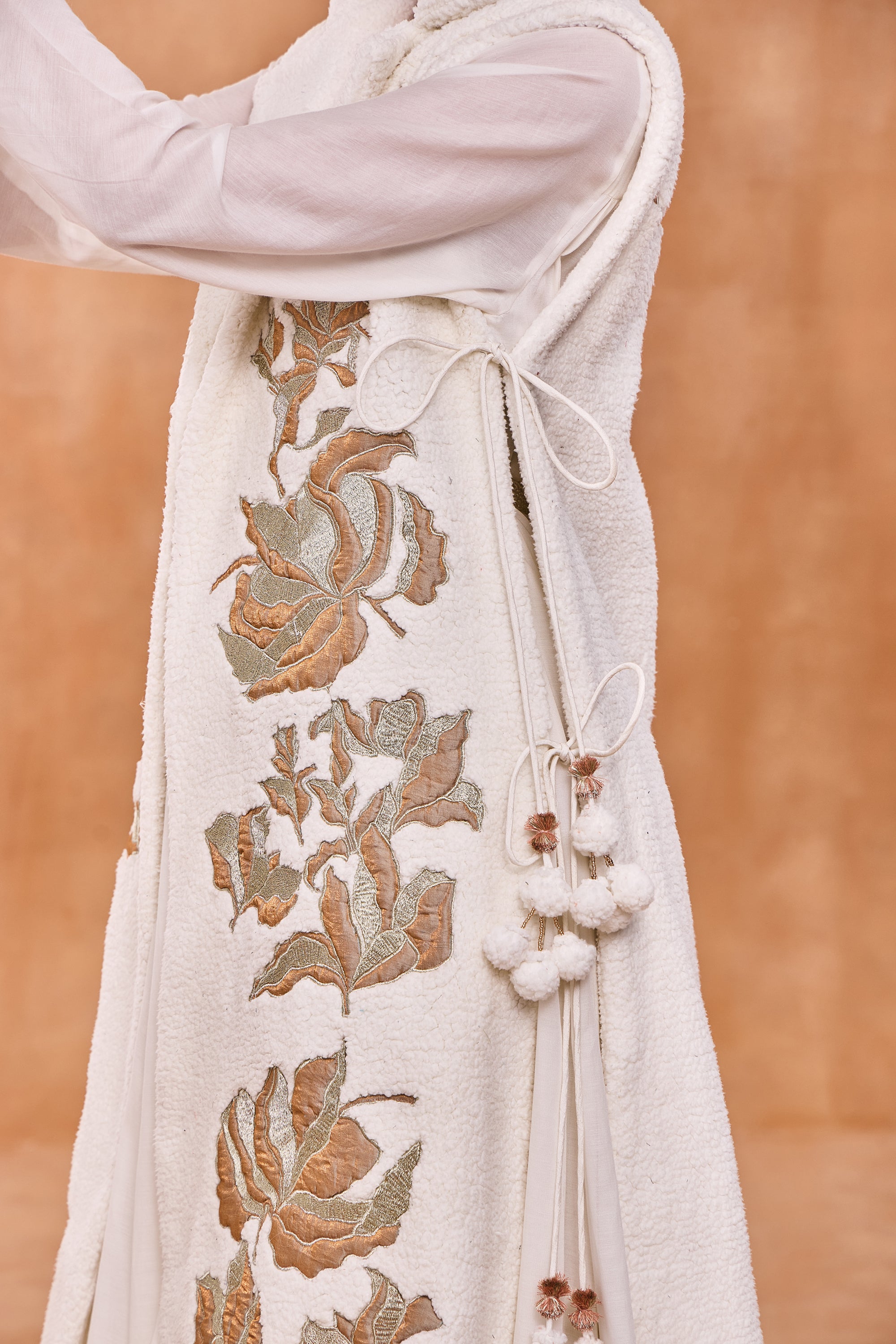 Jenoria Embroidered Dushala Cape