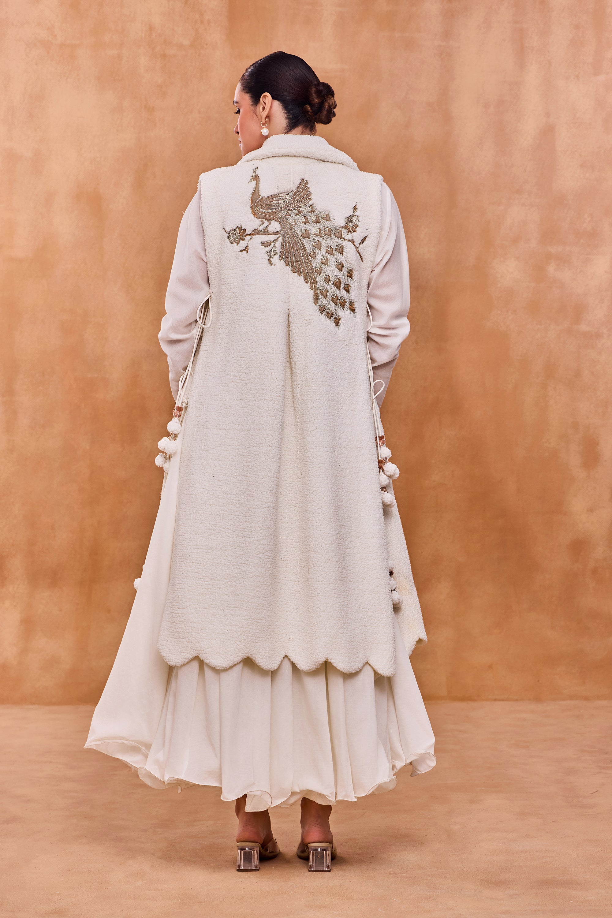 Jenoria Embroidered Dushala Cape