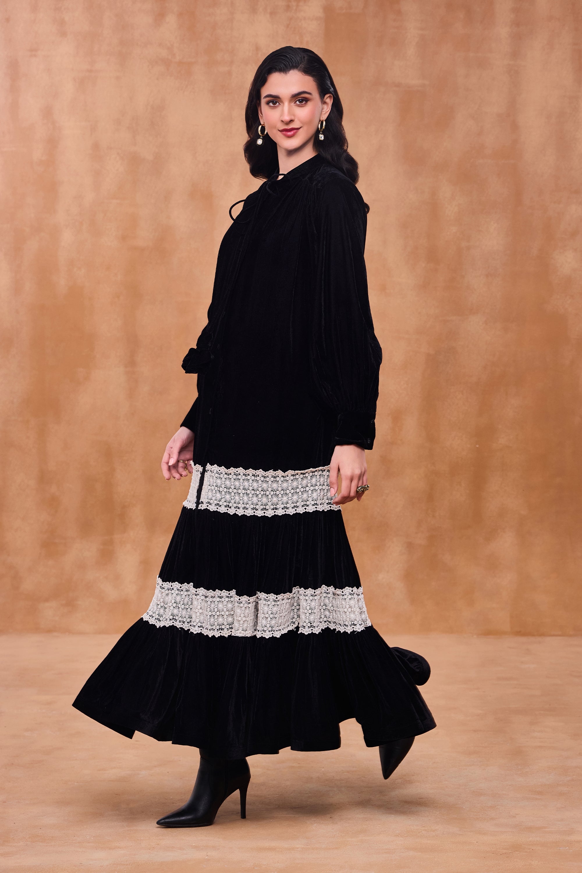 Esylira Crochet Lace Jalabiya