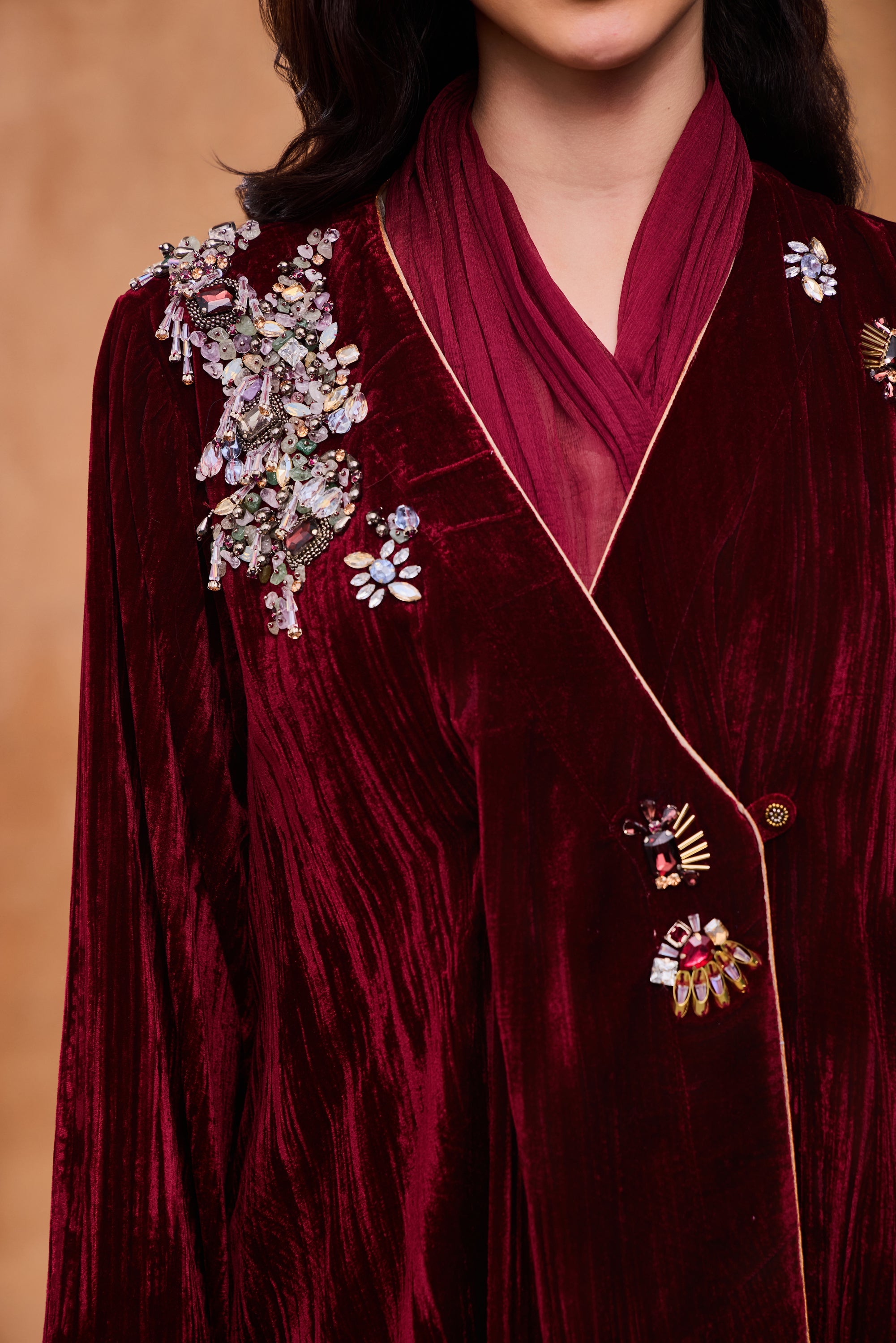 Delvaya Embellished Abaya