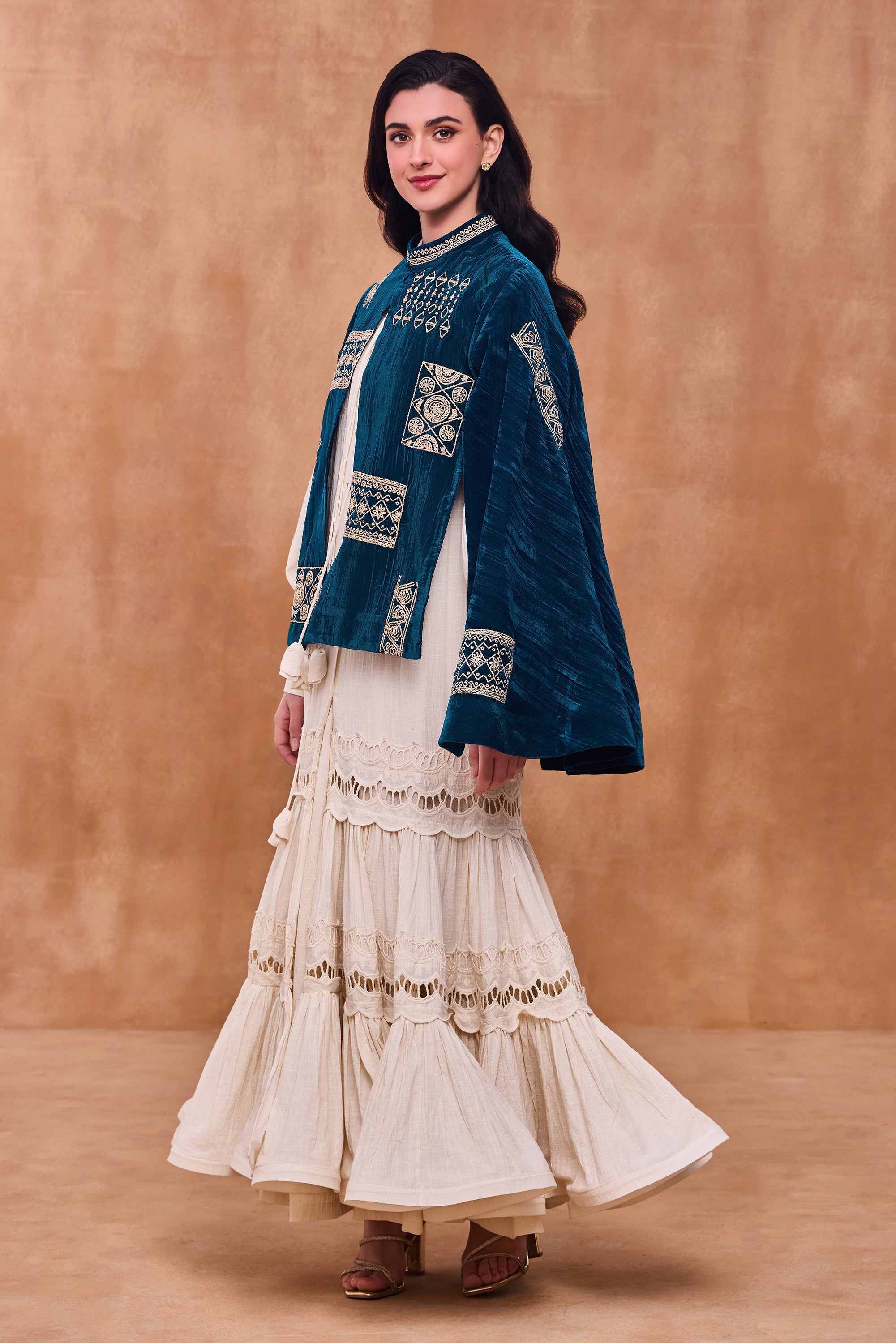 Feslena Embroidered Cape