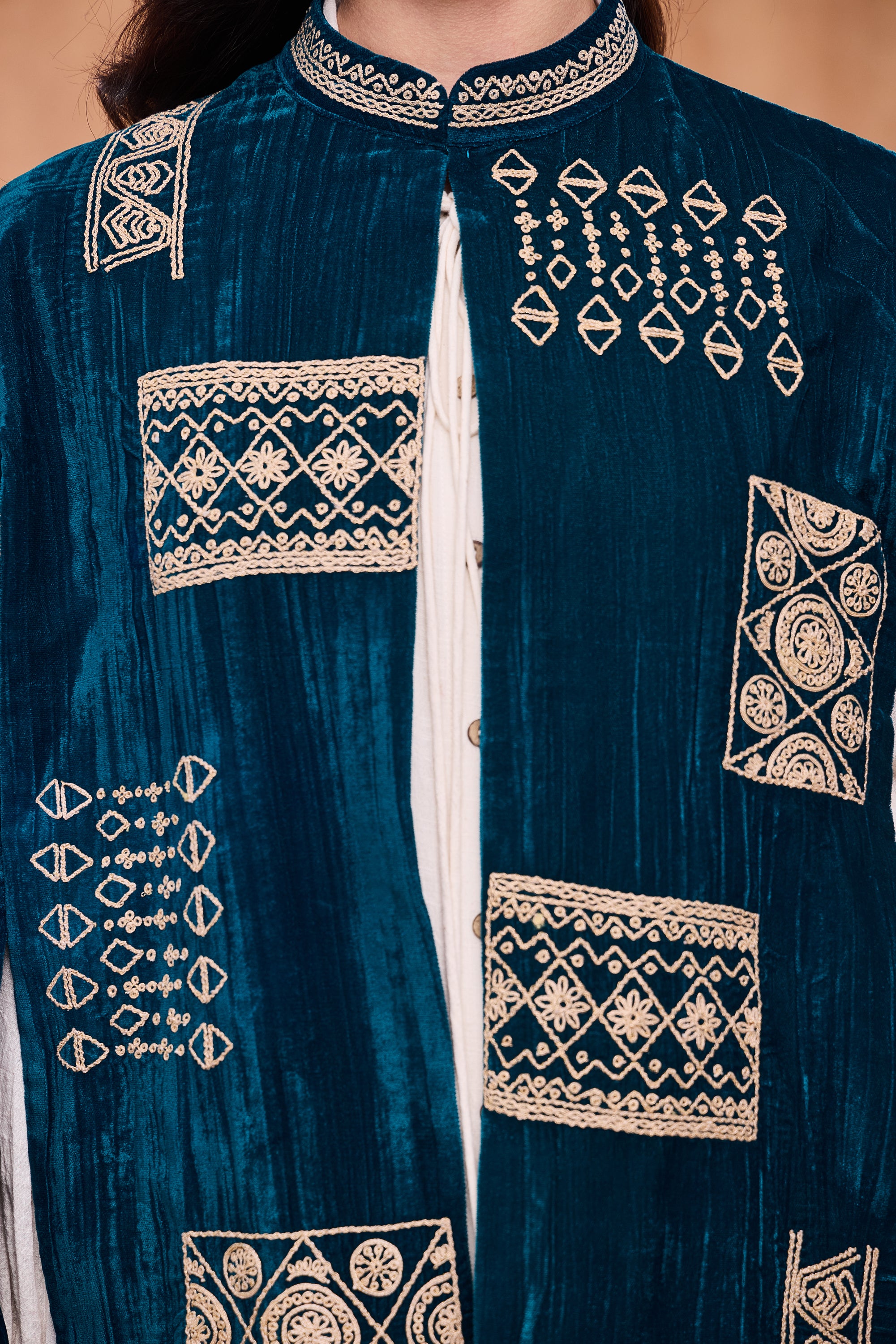 Feslena Embroidered Cape