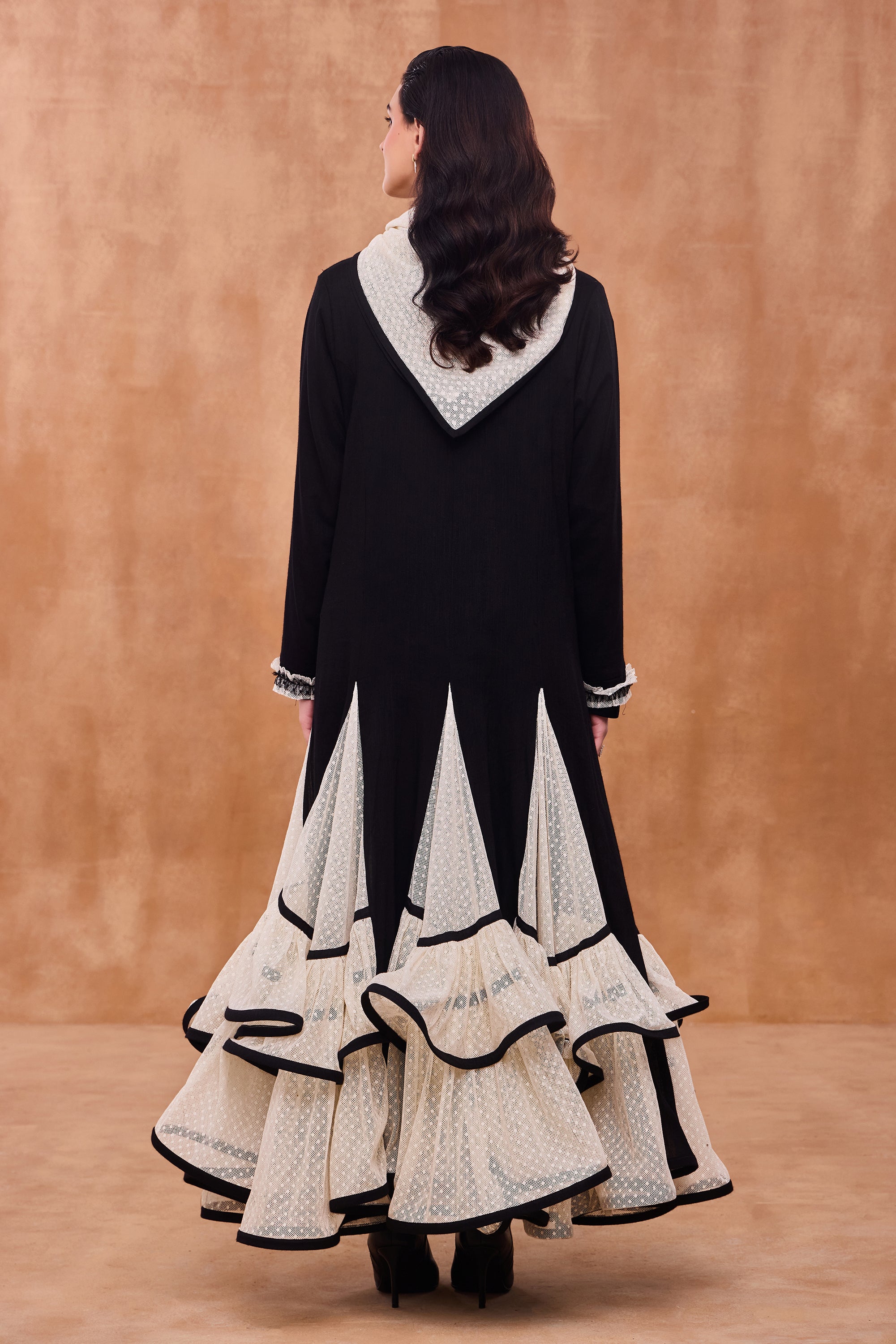 Zunella Embellished Jalabiya