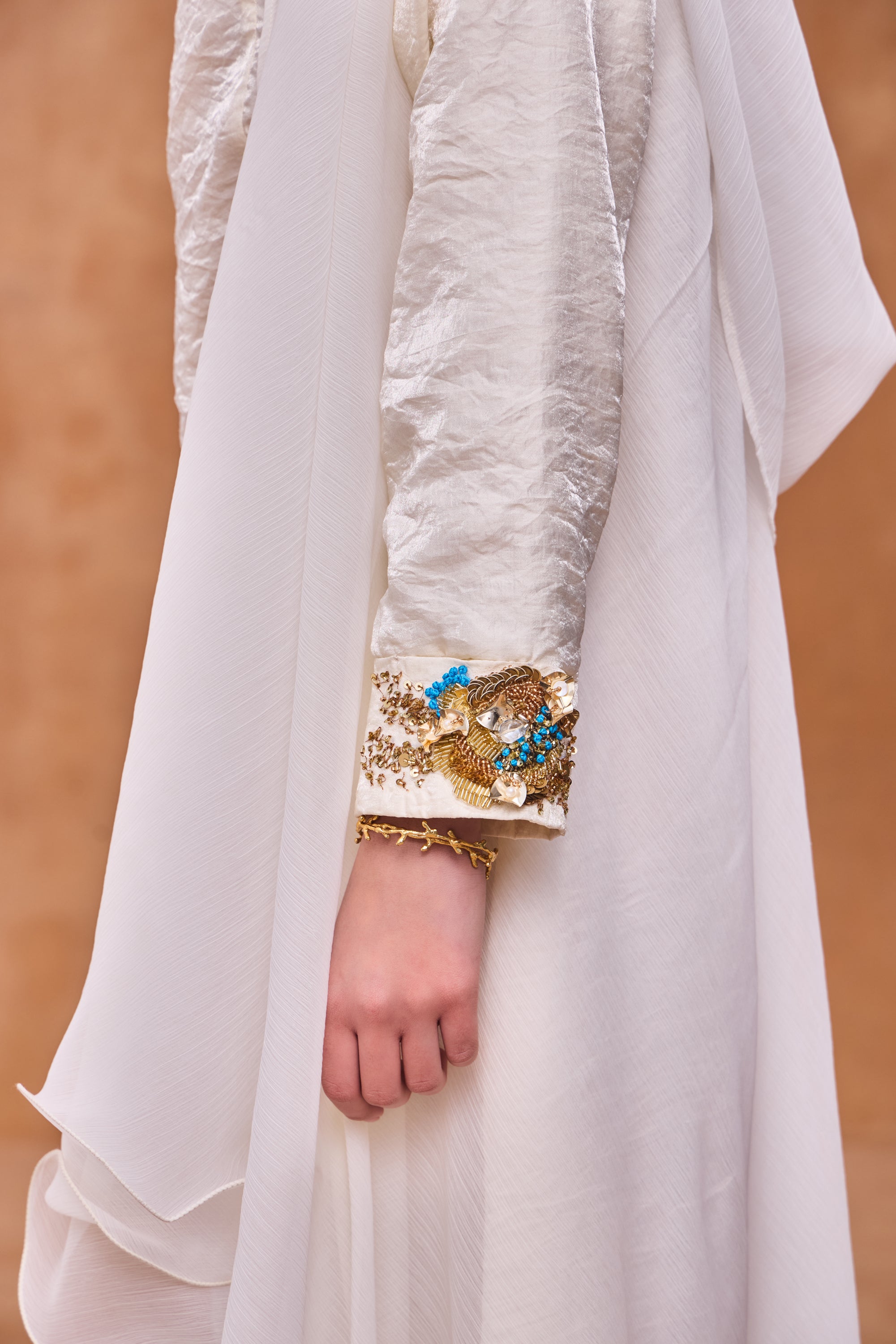 Claudiana Embellished Jalabiya