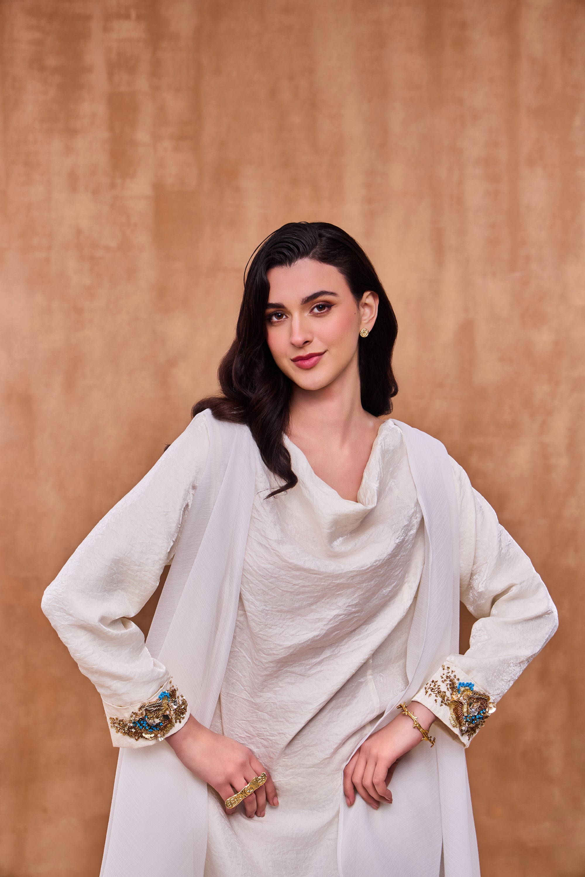 Claudiana Embellished Jalabiya